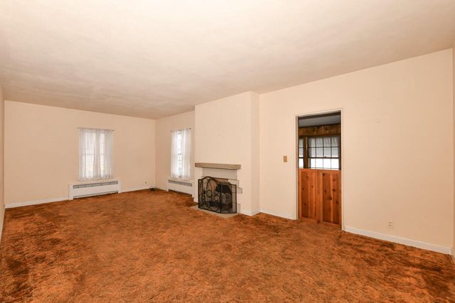 703 N West AVENUE, Waukesha, WI 53186