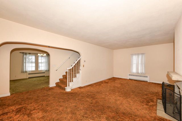 703 N West AVENUE, Waukesha, WI 53186