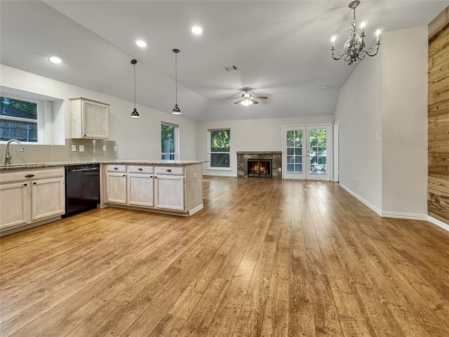 806 Glenwood Court, Mckinney, TX 75071