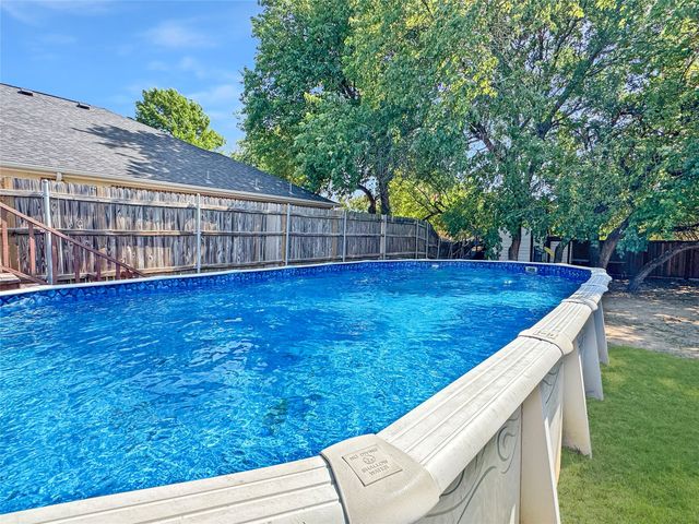 806 Glenwood Court, Mckinney, TX 75071