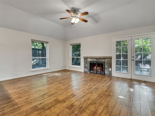 806 Glenwood Court, Mckinney, TX 75071