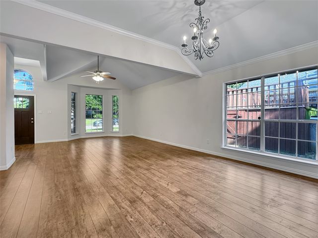 806 Glenwood Court, Mckinney, TX 75071