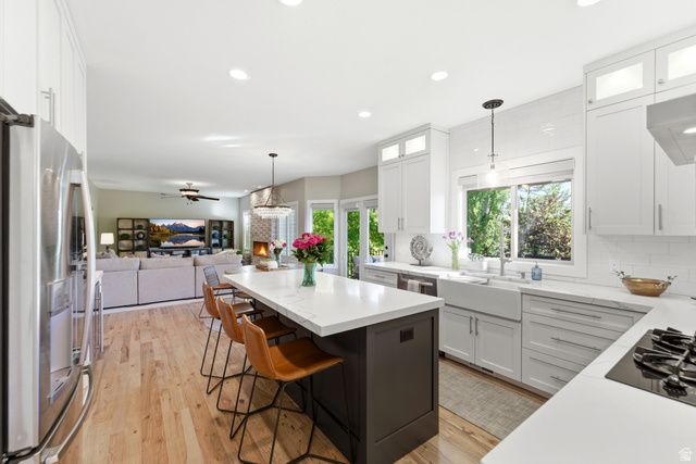2014 E QUARTZRIDGE DR, Sandy, UT 84092
