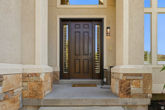 2014 E QUARTZRIDGE DR, Sandy, UT 84092