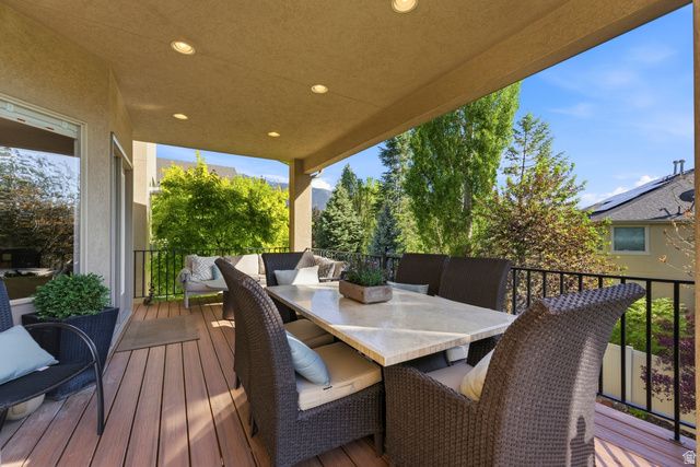 2014 E QUARTZRIDGE DR, Sandy, UT 84092