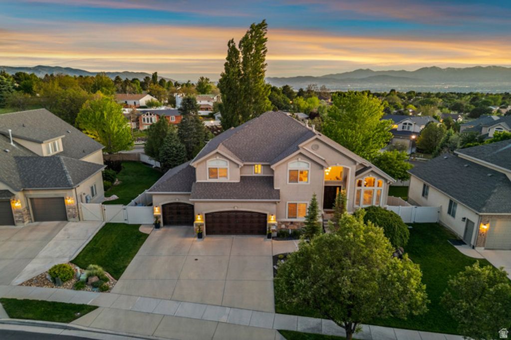 2014 E QUARTZRIDGE DR, Sandy, UT 84092