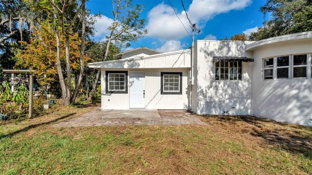 606 3RD STREET, Polk City, FL 33868