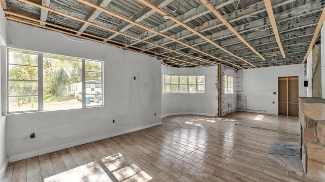 606 3RD STREET, Polk City, FL 33868