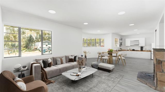 606 3RD STREET, Polk City, FL 33868