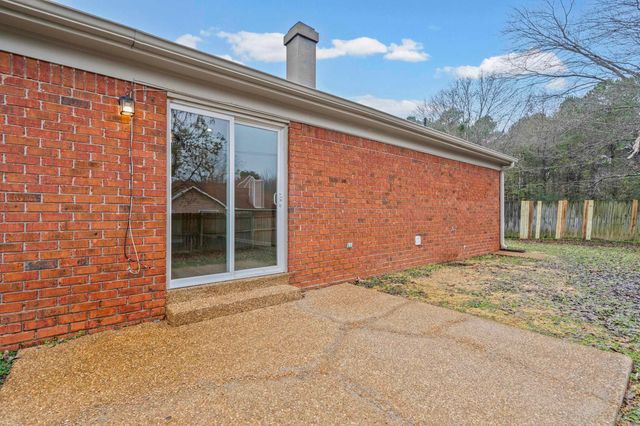 7112 KINGS GRANT CV, Unincorporated, TN 38125