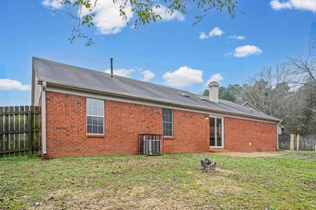 7112 KINGS GRANT CV, Unincorporated, TN 38125