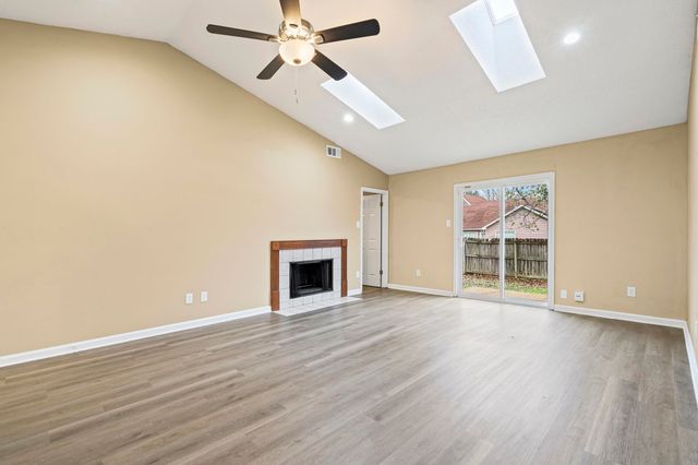 7112 KINGS GRANT CV, Unincorporated, TN 38125