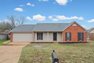 7112 KINGS GRANT CV, Unincorporated, TN 38125