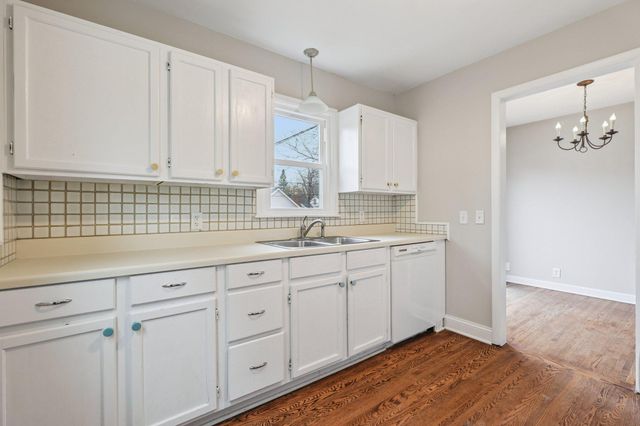 3128 Louisiana Avenue S, Saint Louis Park, MN 55426