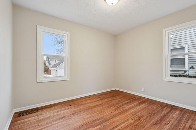 3128 Louisiana Avenue S, Saint Louis Park, MN 55426