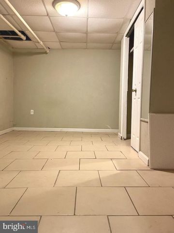 173 FOUNTAIN ST, Philadelphia, PA 19127