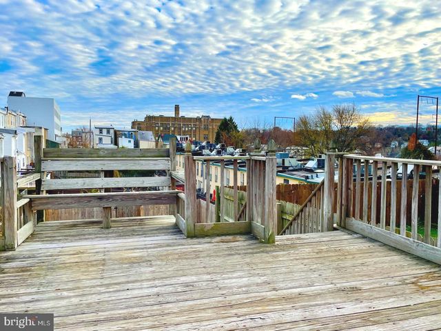 173 FOUNTAIN ST, Philadelphia, PA 19127