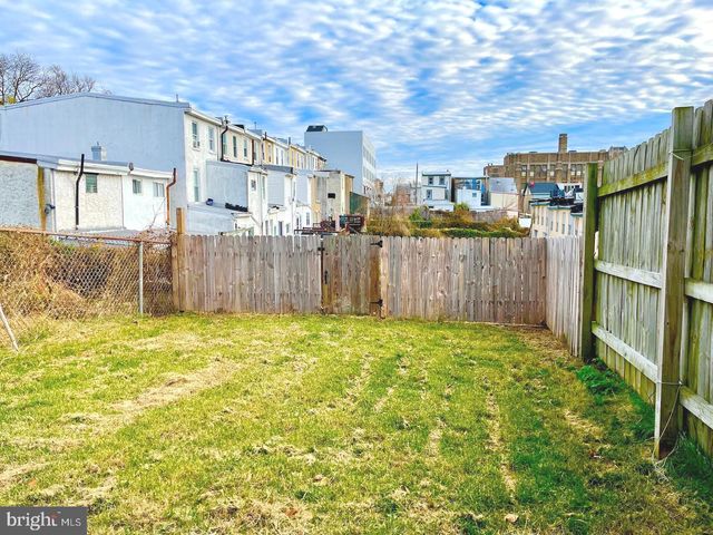 173 FOUNTAIN ST, Philadelphia, PA 19127