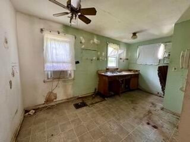3167 E 6th Avenue, Columbus, OH 43219