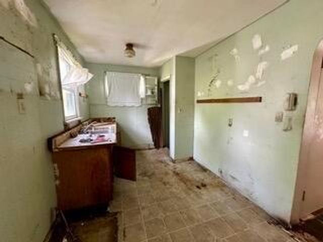3167 E 6th Avenue, Columbus, OH 43219