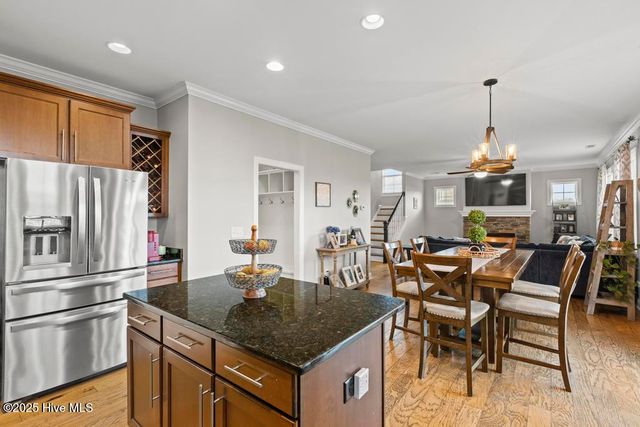 407 Fawns Creek Chase, Jacksonville, NC 28540