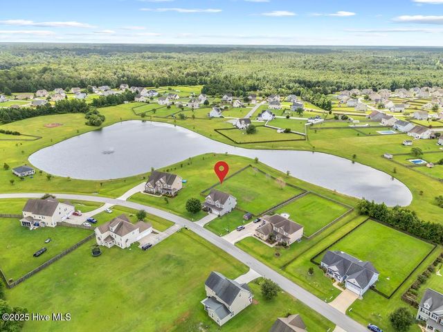407 Fawns Creek Chase, Jacksonville, NC 28540