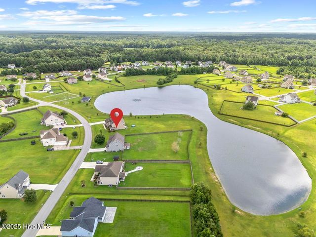 407 Fawns Creek Chase, Jacksonville, NC 28540