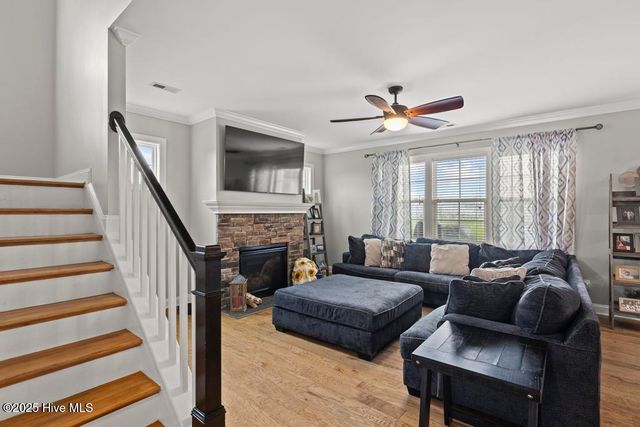 407 Fawns Creek Chase, Jacksonville, NC 28540