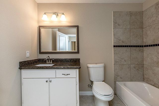 508 Willis, Alvin, TX 77511