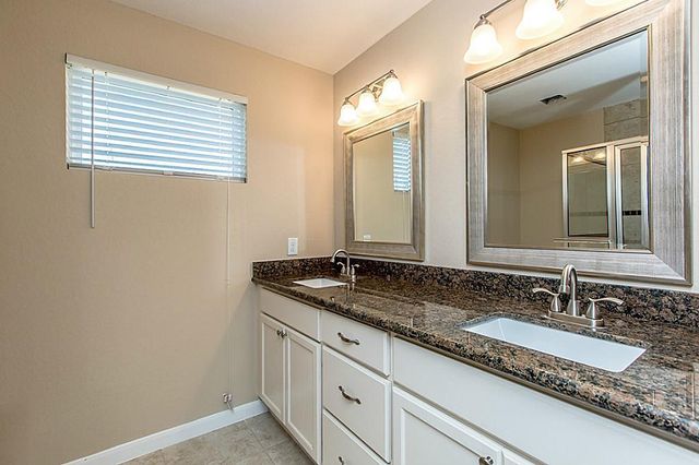 508 Willis, Alvin, TX 77511