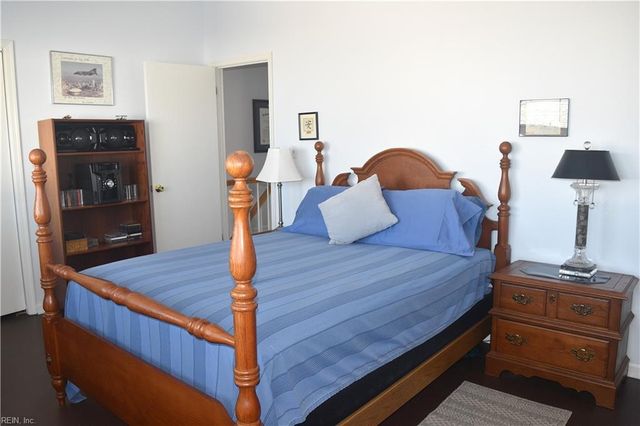 128 N First ST, Hampton, VA 23664