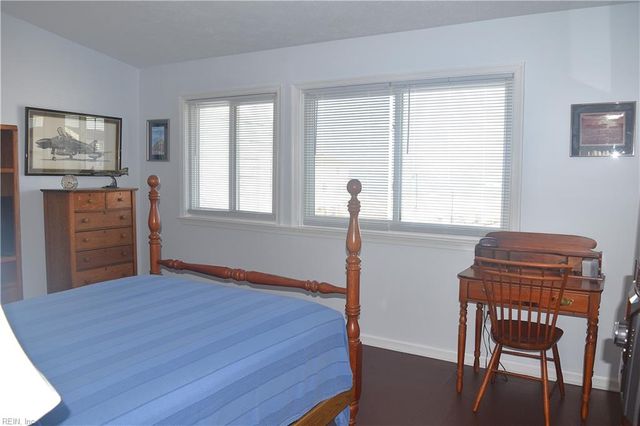 128 N First ST, Hampton, VA 23664