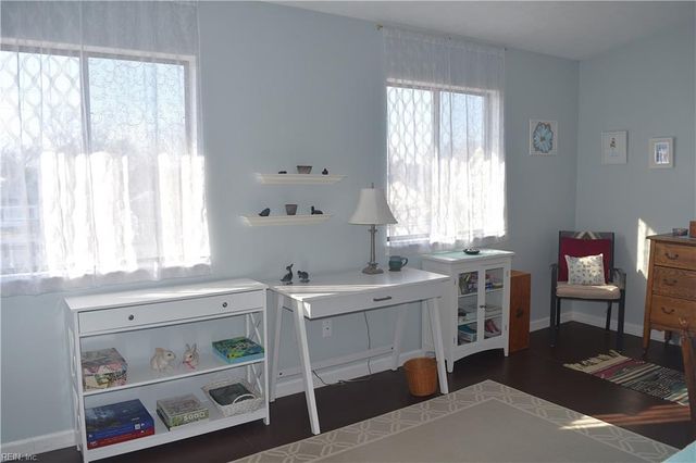 128 N First ST, Hampton, VA 23664