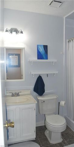 128 N First ST, Hampton, VA 23664