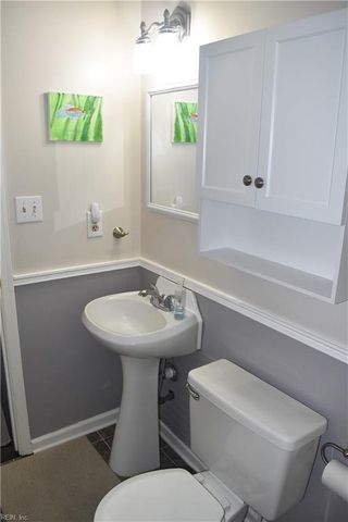 128 N First ST, Hampton, VA 23664