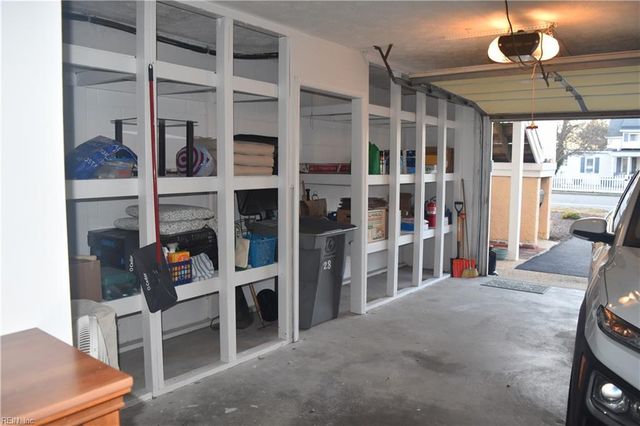 128 N First ST, Hampton, VA 23664