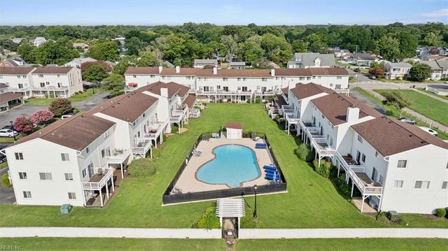 128 N First ST, Hampton, VA 23664