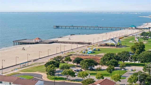 128 N First ST, Hampton, VA 23664