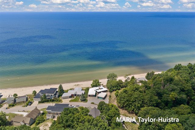 17778 N Shore Estates Road, Spring Lake, MI 49456