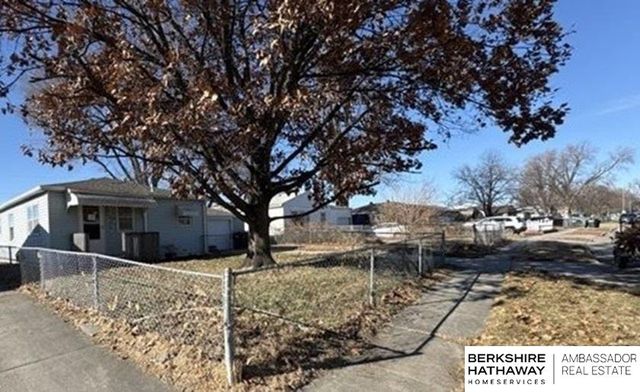 4520 S 63rd Street, Omaha, NE 68117