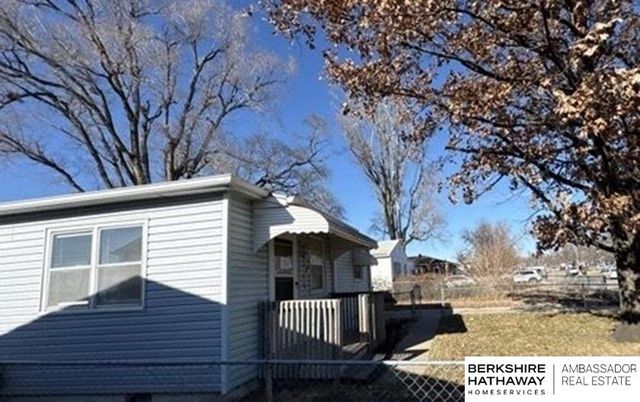 4520 S 63rd Street, Omaha, NE 68117