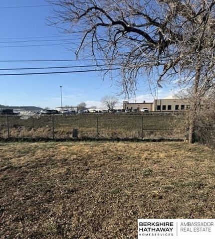 4520 S 63rd Street, Omaha, NE 68117