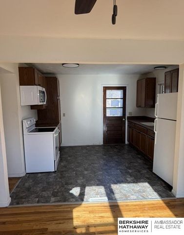 4520 S 63rd Street, Omaha, NE 68117