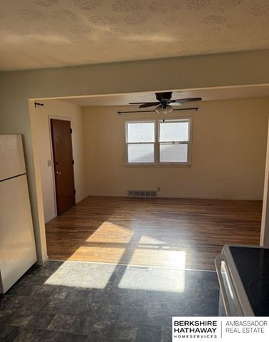 4520 S 63rd Street, Omaha, NE 68117