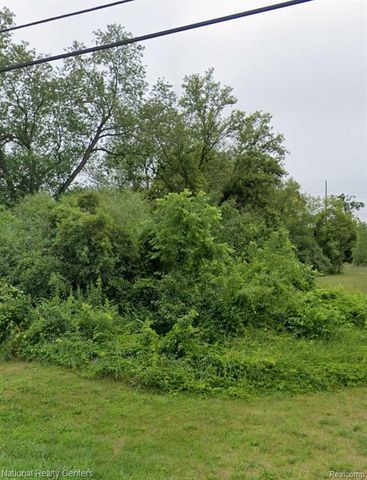 4801 Huston Drive, Lake Orion, MI 48359