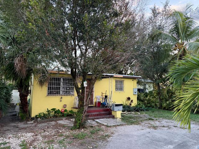 2250 NW 86th Street, Miami, FL 33147
