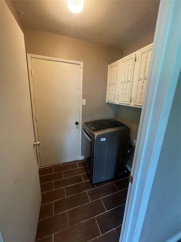2242 Stillmeadow Drive, Missouri City, TX 77489