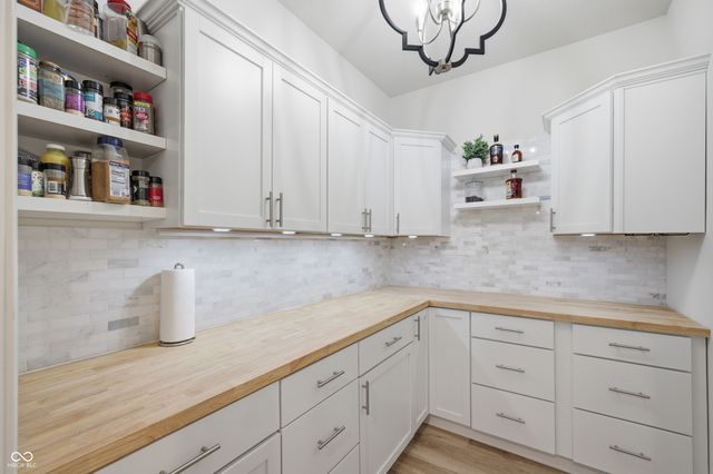 3418 Hadley Drive, Brownsburg, IN 46112