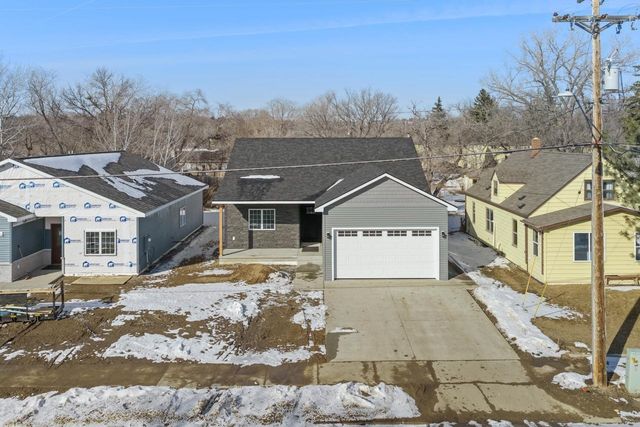 1700 W Central Ave, Minot, ND 58701