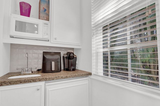 13620 Verde Drive, Palm Beach Gardens, FL 33410